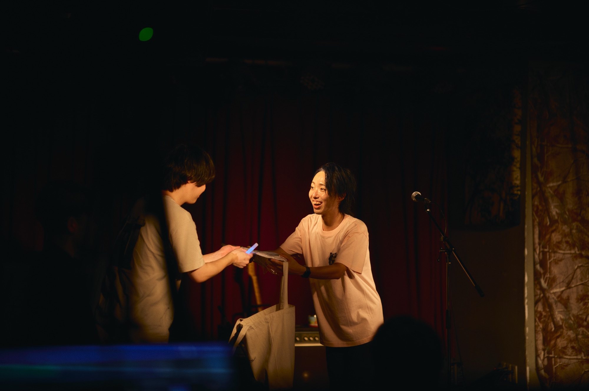 プレゼント企画 ライブ写真 1